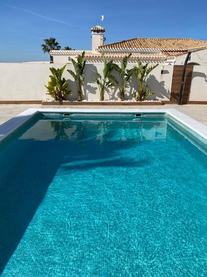 Pink Lagoon Villa Torrevieja Eksteriør billede