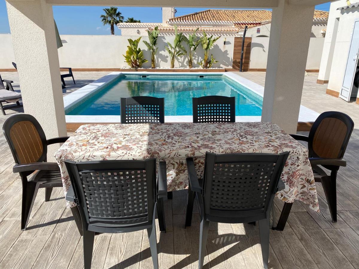 Pink Lagoon Villa Torrevieja Eksteriør billede