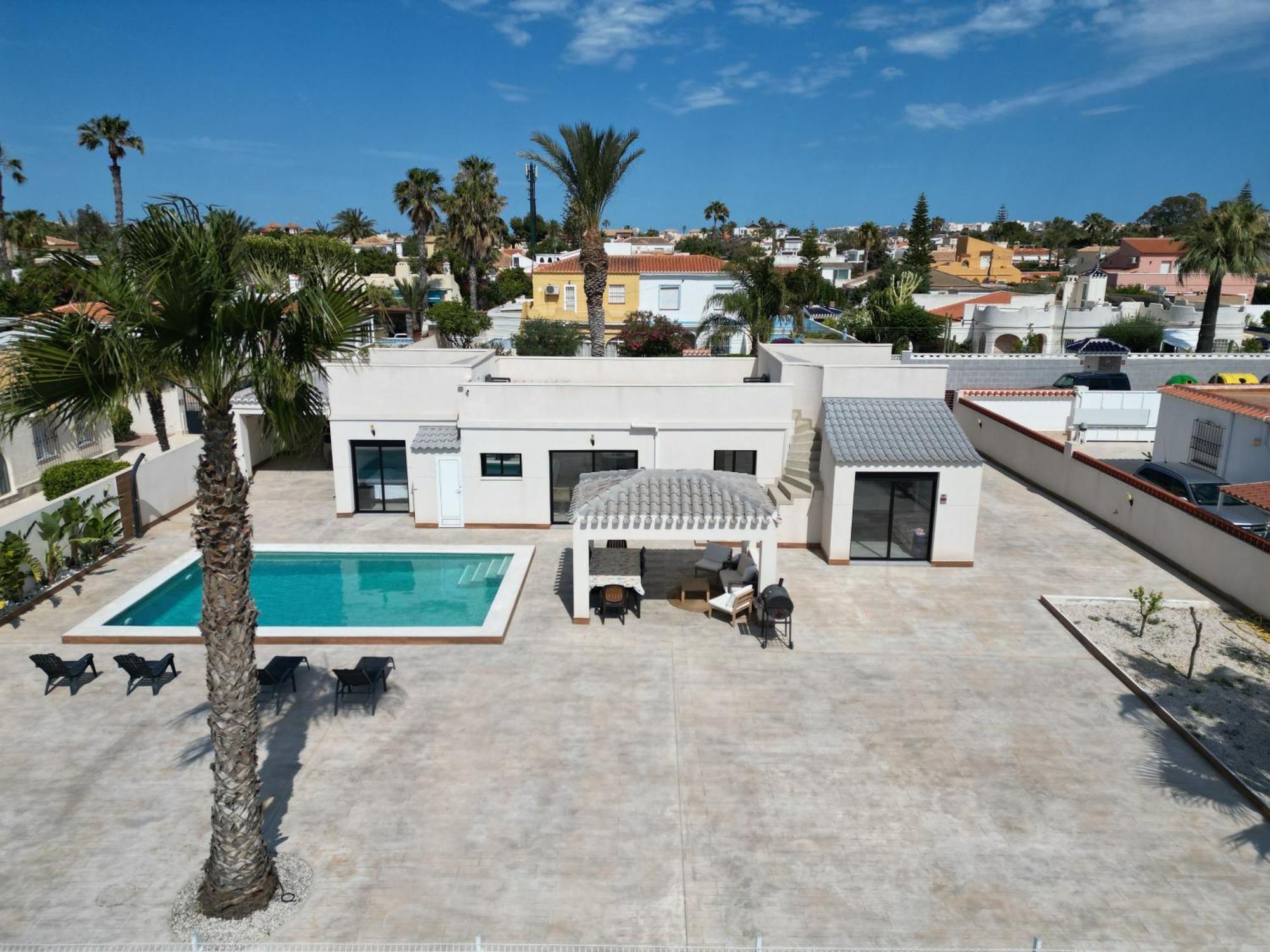 Pink Lagoon Villa Torrevieja Eksteriør billede